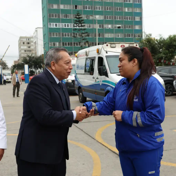 DR. JAIME MORENO: “VAMOS A FORTALECER PADOMI PORQUE ES LO MÁS HERMOSO QUE TIENE ESSALUD”